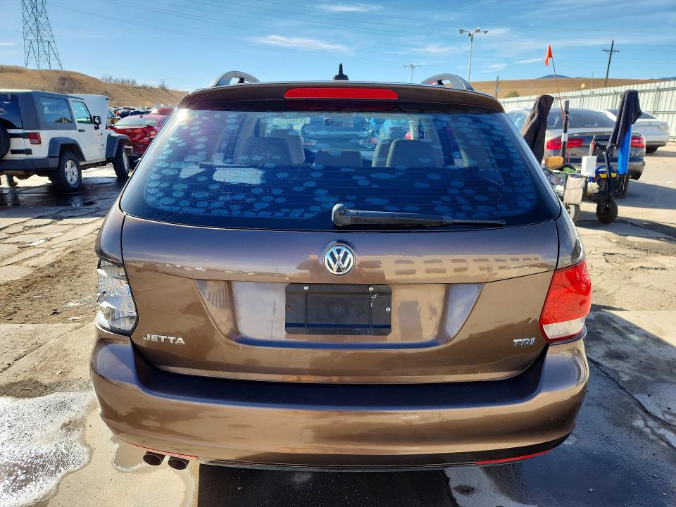 Photo 6 from auction – 2011 VOLKSWAGEN JETTA with VIN 3VWPL7AJ4BM661050