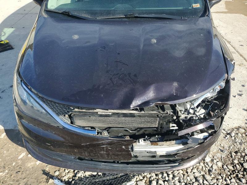 Photo 12 from auction – 2017 CHRYSLER PACIFICA T with VIN 2C4RC1DG8HR525112