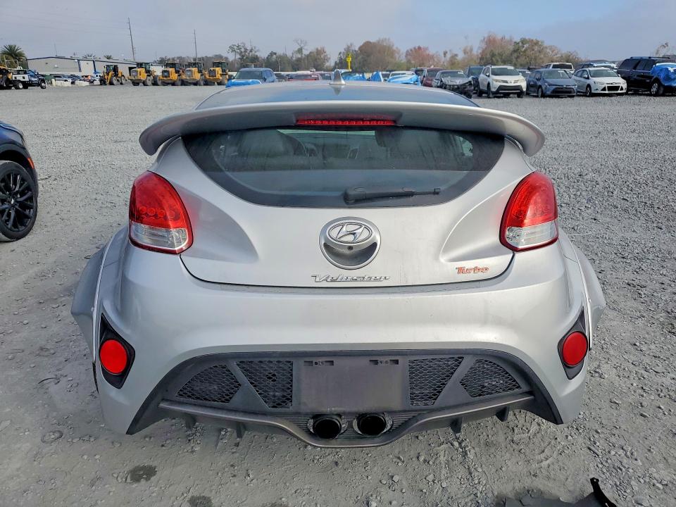 Photo 6 from auction – 2016 HYUNDAI VELOSTER with VIN KMHTC6AE3GU252843