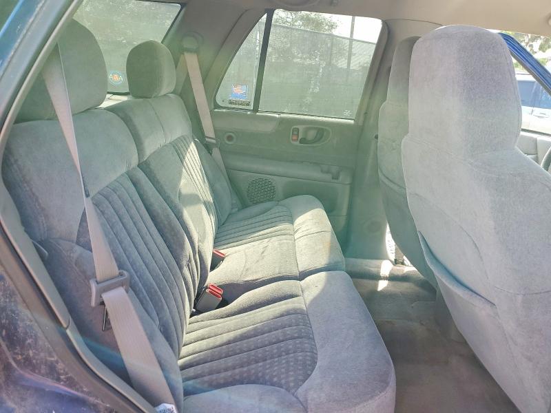 Photo 10 from auction – 1999 CHEVROLET BLAZER with VIN 1GNCS13W3X2140451