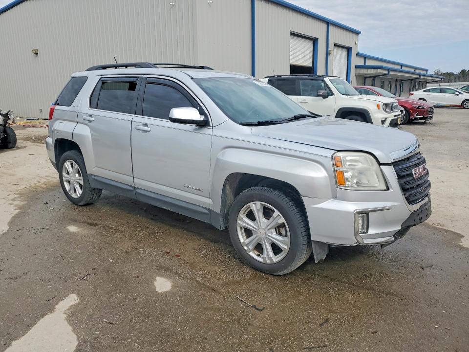 Photo 4 from auction – 2017 GMC TERRAIN SL with VIN 2GKFLTEK2H6254846