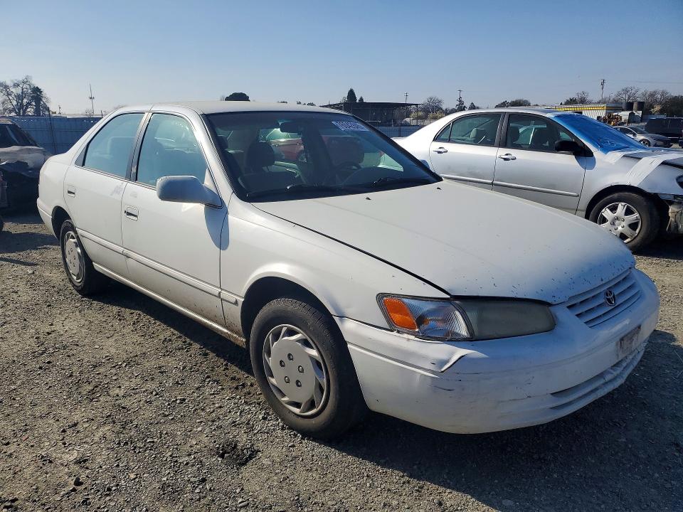Photo 4 from auction – 1997 TOYOTA CAMRY CE with VIN 4T1BG22K7VU793940
