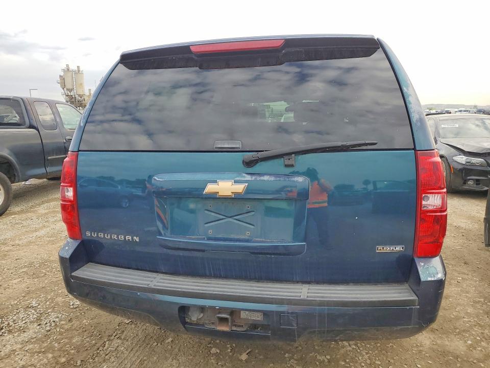 Photo 6 from auction – 2007 CHEVROLET SUBURBAN C with VIN 3GNFC16007G149472