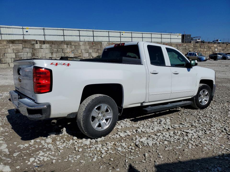 Photo 3 from auction – 2017 CHEVROLET SILVERADO with VIN 1GCVKREC7HZ280675