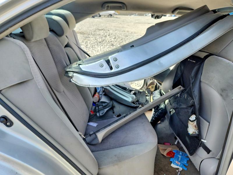 Photo 10 from auction – 2011 TOYOTA CAMRY with VIN 4T1BF3EK8BU681406