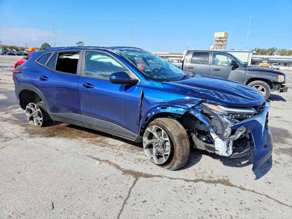 Photo 4 from auction – 2024 CHEVROLET TRAX with VIN KL77LHE24RC136901