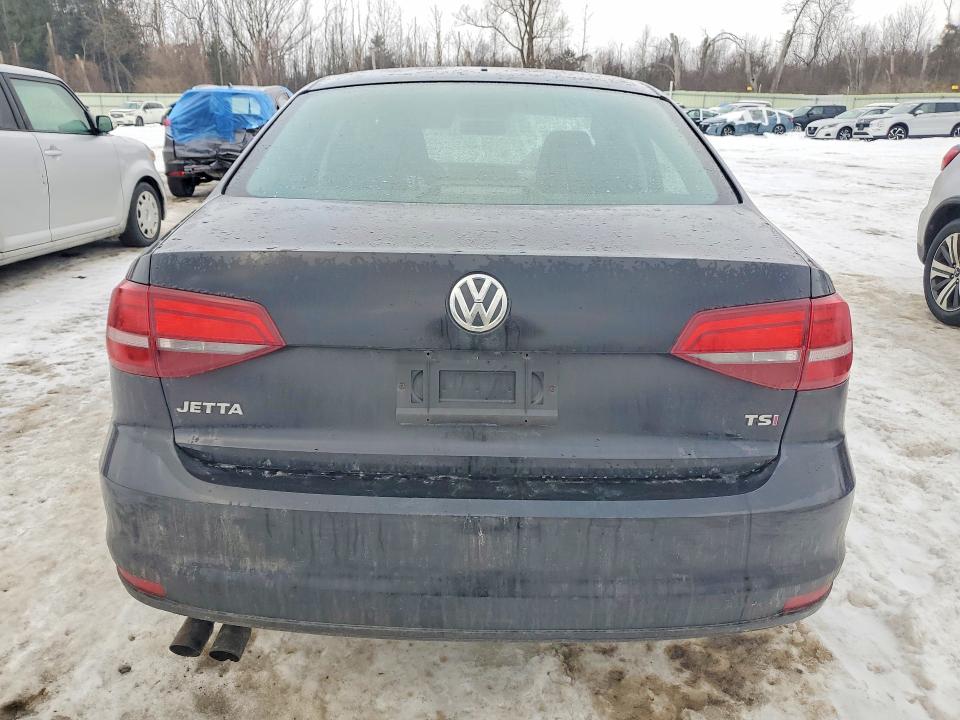 Photo 6 from auction – 2017 VOLKSWAGEN JETTA with VIN 3VW2B7AJ1HM374528