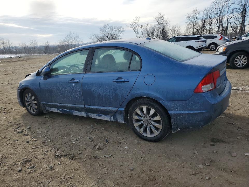 Photo 2 from auction – 2010 HONDA CIVIC EXL with VIN 19XFA1F93AE000022