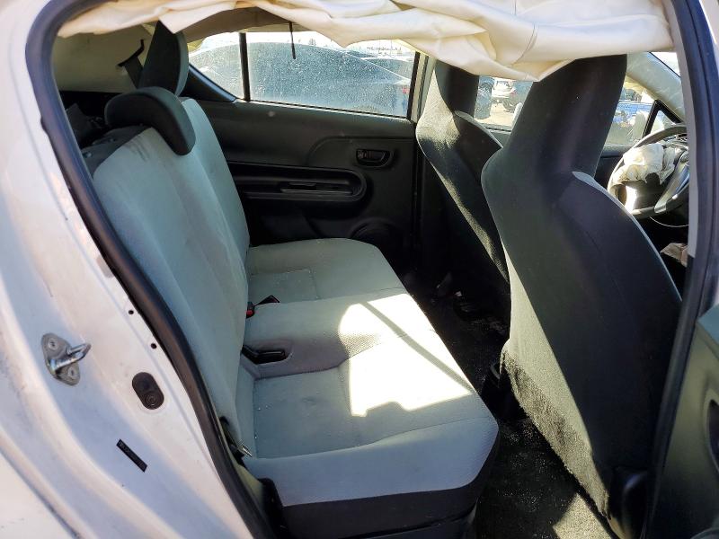 Photo 10 from auction – 2015 TOYOTA PRIUS C with VIN JTDKDTB30F1108983
