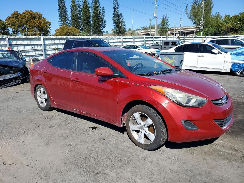 Photo 4 from auction – 2011 HYUNDAI ELANTRA GL with VIN KMHDH4AE5BU141584