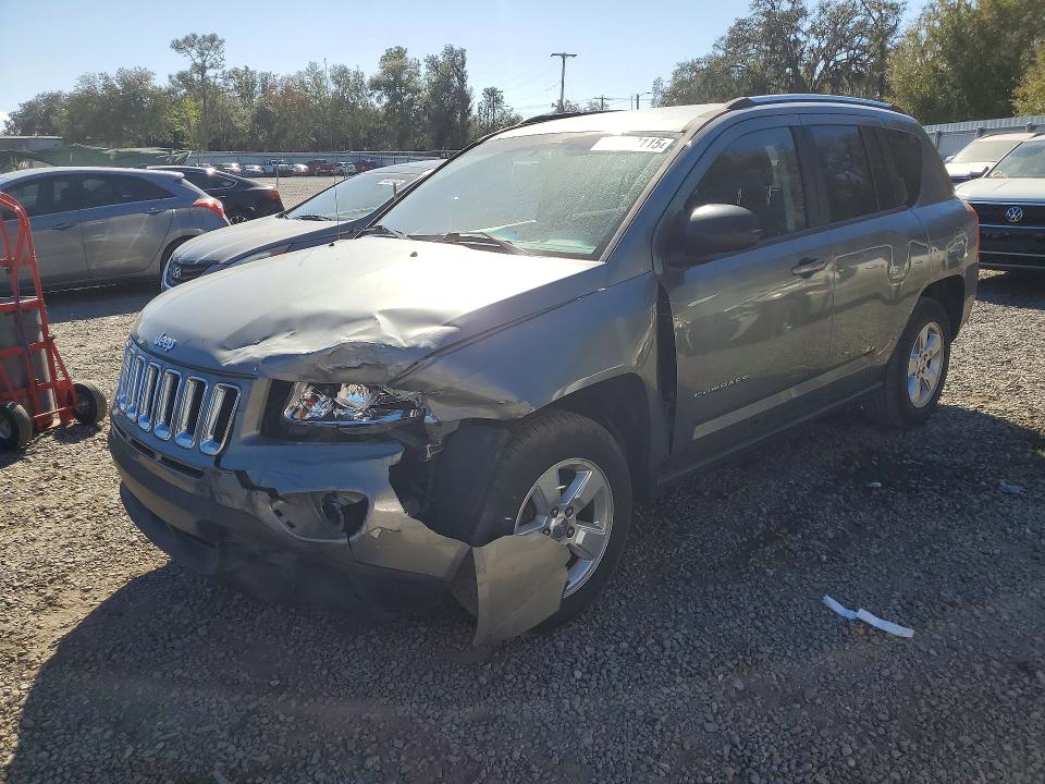 JEEP COMPASS SP 2013 with VIN 1C4NJCBA5DD102094 - Photo from auction