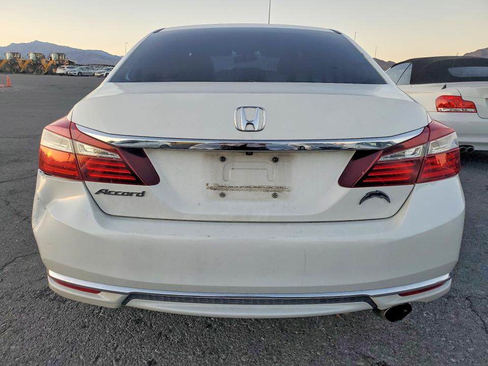 Photo 6 from auction – 2016 HONDA ACCORD with VIN 1HGCR2F38GA191799