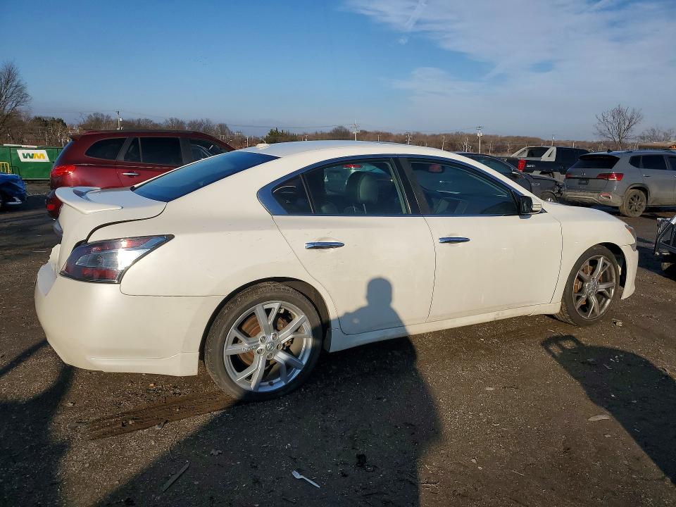 Photo 3 from auction – 2012 NISS MAXIMA with VIN 1N4AA5AP0CC870236