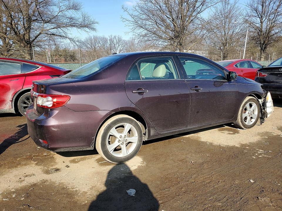 Photo 3 from auction – 2013 TOYOTA COROLLA with VIN 2T1BU4EE7DC099646