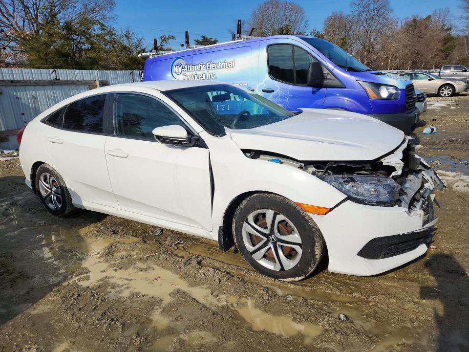 Photo 4 from auction – 2018 HONDA CIVIC LX with VIN 2HGFC2F58JH564297