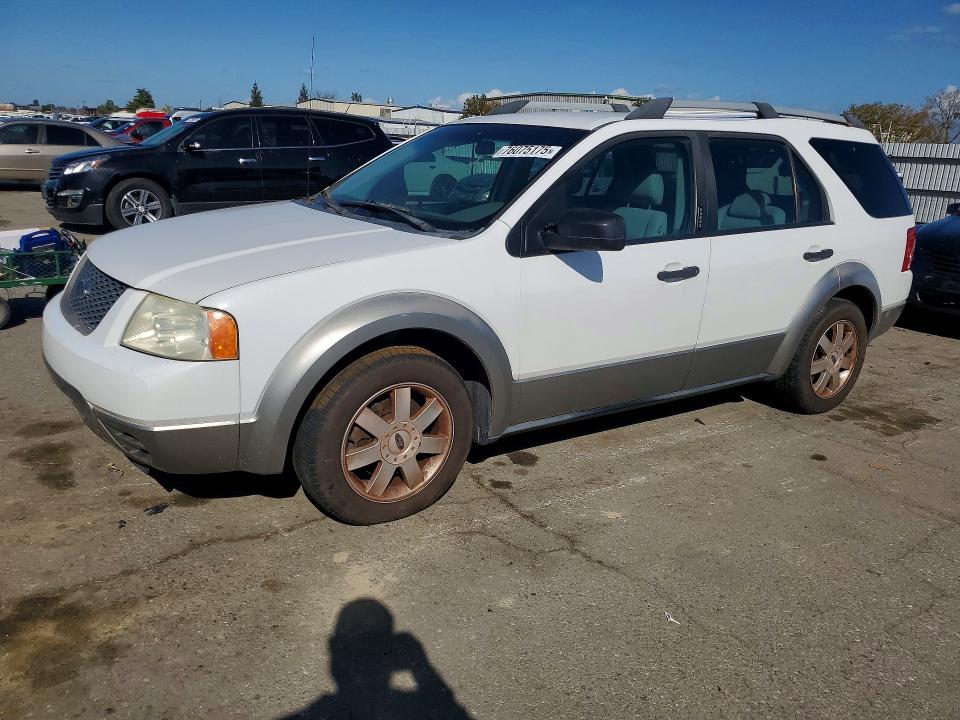 FORD FREESTYLE 2005 with VIN 1FMDK01125GA30971 - Photo from auction
