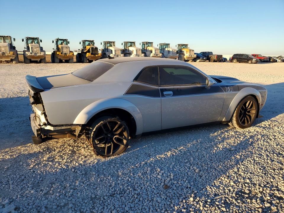 Photo 3 from auction – 2023 DODGE CHALLENGER with VIN 2C3CDZFJ6PH680910