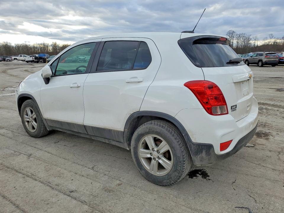 Photo 2 from auction – 2021 CHEVROLET TRAX with VIN KL7CJKSB1MB305759