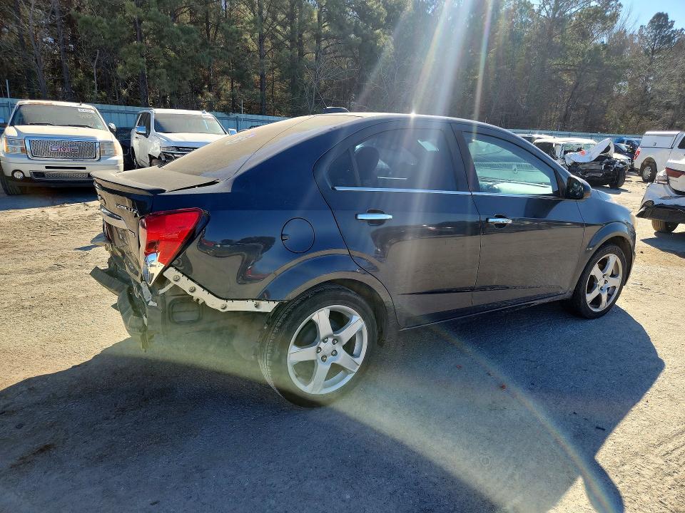 Photo 3 from auction – 2015 CHEVROLET SONIC with VIN 1G1JE5SB2F4133094