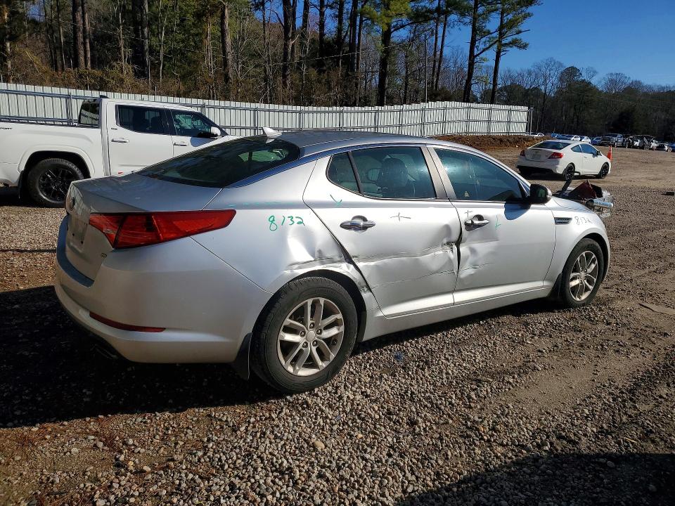 Photo 3 from auction – 2013 KIA OPTIMA with VIN KNAGM4A79D5323653