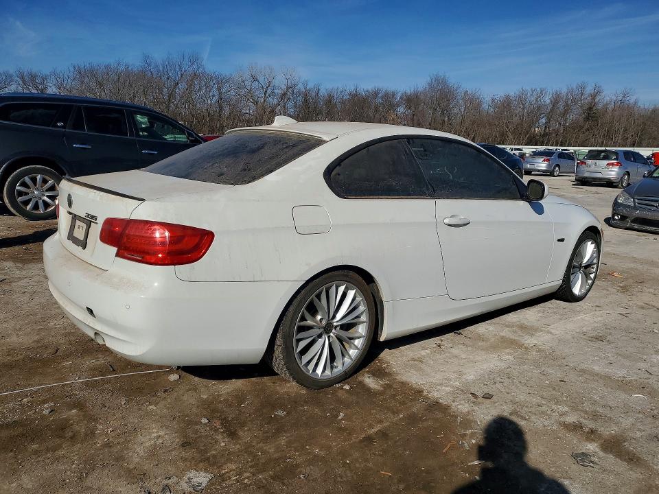 Photo 3 from auction – 2011 BMW 335 with VIN WBAKG7C50BE598582