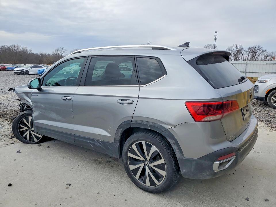 Photo 2 from auction – 2022 VOLKSWAGEN TAOS with VIN 3VVLX7B23NM072106