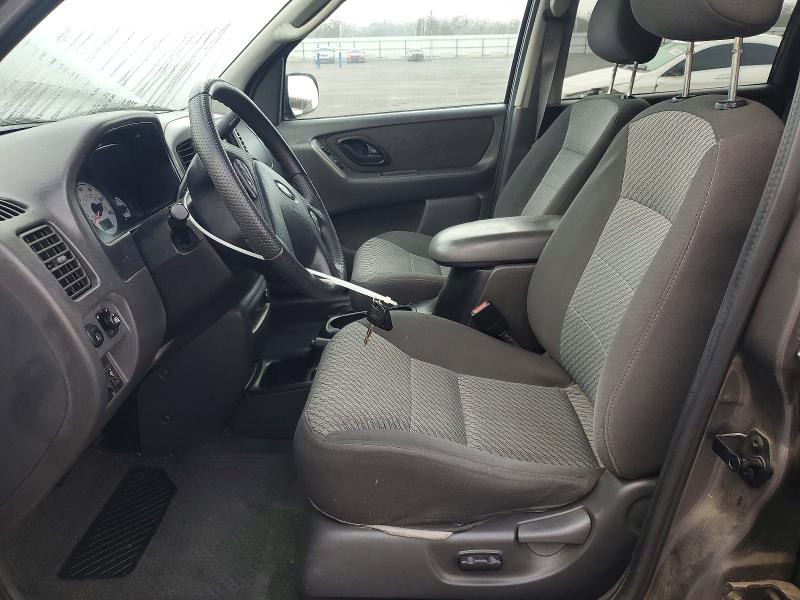 Photo 7 from auction – 2004 FORD ESCAPE XLT with VIN 1FMYU03174KA39315