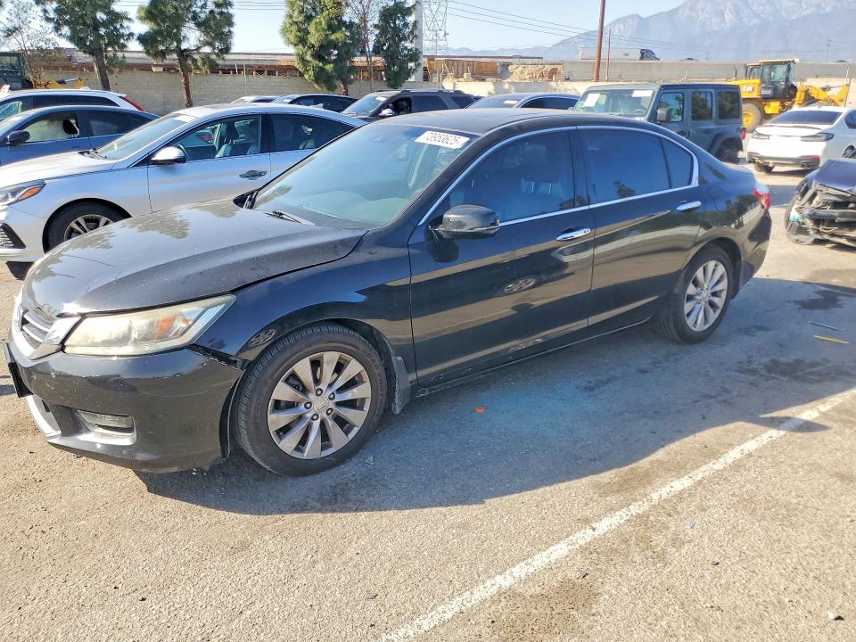 HONDA ACCORD EXL 2015 with VIN 1HGCR3F89FA023220 - Photo from auction