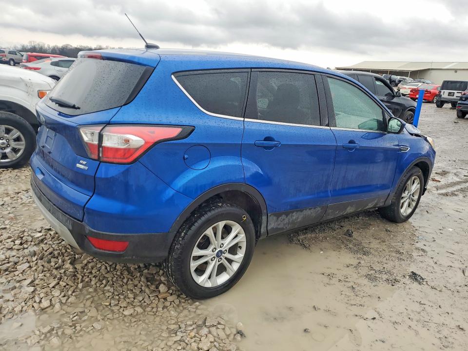 Photo 3 from auction – 2017 FORD ESCAPE with VIN 1FMCU9GD1HUD73885