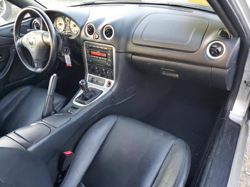 Photo 8 from auction – 2003 MAZDA MX-5 MIATA with VIN JM1NB353530301128