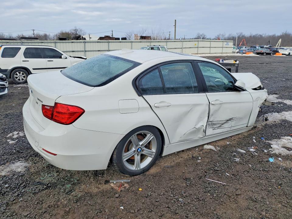Photo 3 from auction – 2015 BMW 320 I XDRI with VIN WBA3C3G59FNS75110