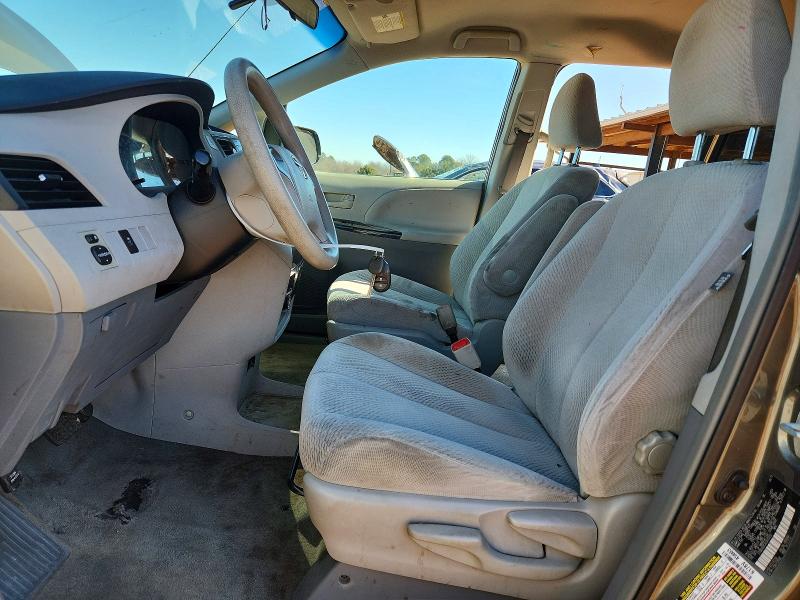 Photo 7 from auction – 2012 TOYOTA SIENNA with VIN 5TDKA3DC2CS015032