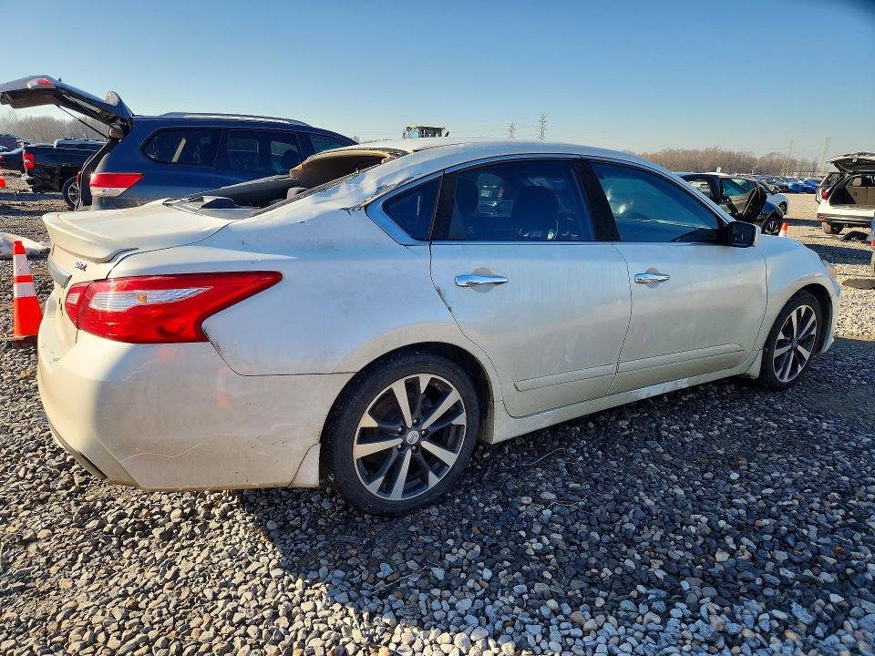 Photo 3 from auction – 2016 NISSAN ALTIMA with VIN 1N4AL3AP5GC186349