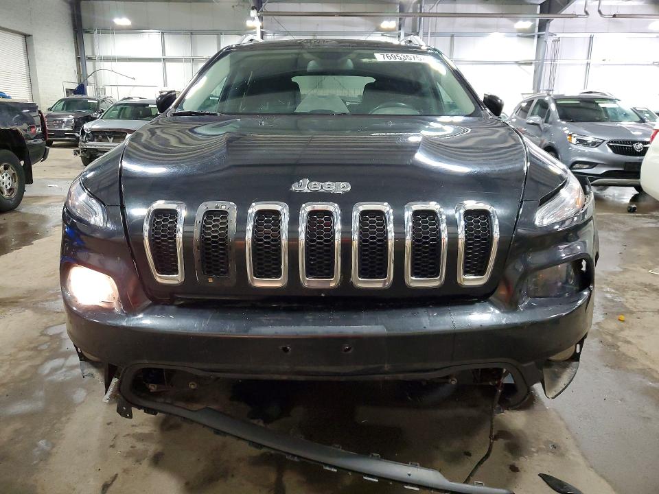 Photo 5 from auction – 2015 JEEP CHEROKEE L with VIN 1C4PJMCB5FW744375