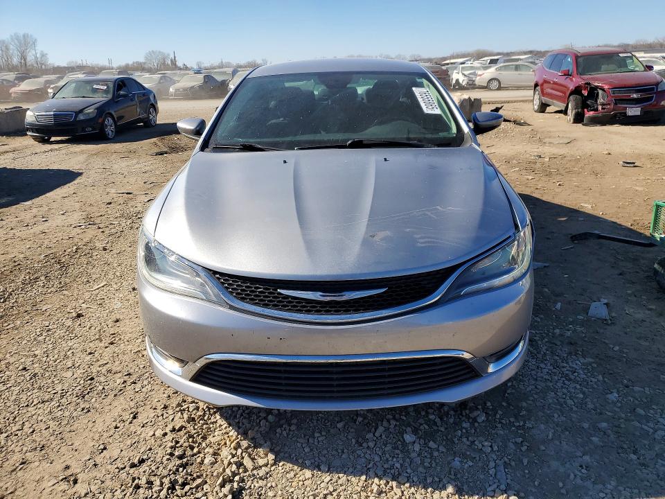 Photo 5 from auction – 2015 CHRYSLER 200 LIMITE with VIN 1C3CCCAB1FN648145