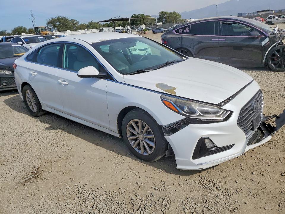 Photo 4 from auction – 2019 HYUNDAI SONATA with VIN 5NPE24AF5KH766872