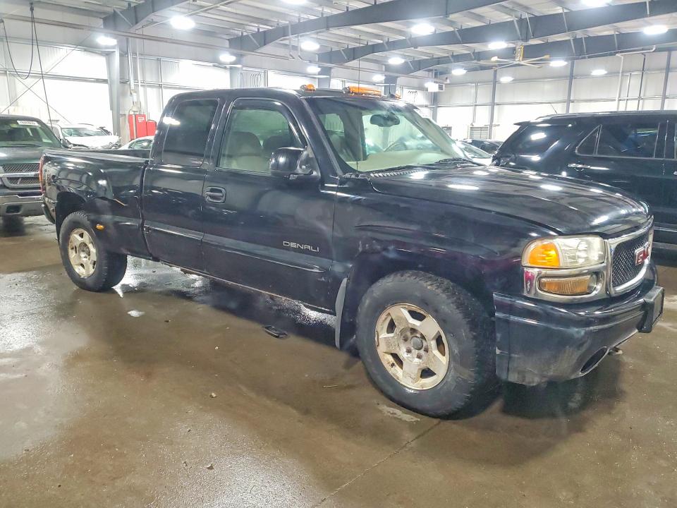 Photo 4 from auction – 2002 GMC SIERRA K15 with VIN 2GTFK69U121355389
