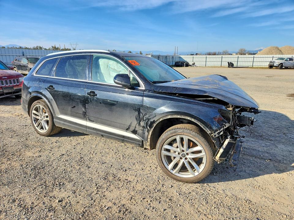 Photo 4 from auction – 2018 AUDI Q7 PRESTIG with VIN WA1VAAF79JD054396