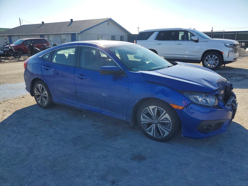 Photo 4 from auction – 2016 HONDA CIVIC EX with VIN 19XFC1F88GE023628