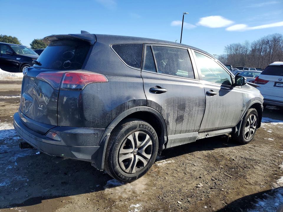 Photo 3 from auction – 2018 TOYOTA RAV4 with VIN 2T3BFREV5JW853295