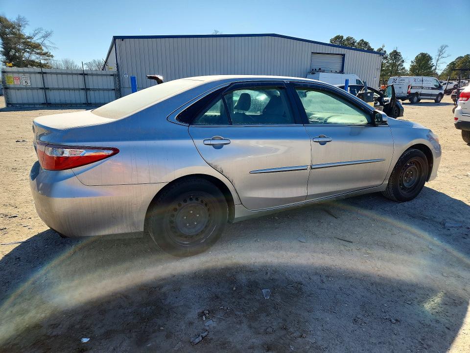 Photo 3 from auction – 2017 TOYOTA CAMRY LE with VIN 4T1BF1FK4HU407292