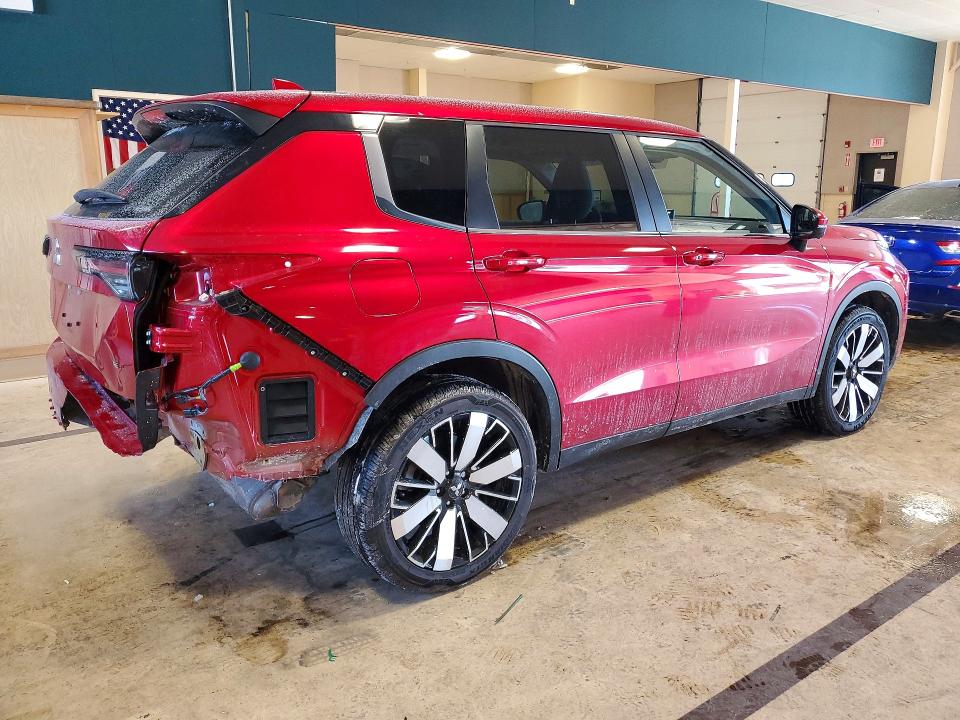 Photo 3 from auction – 2025 MITSUBISHI OUTLANDER with VIN JA4J4VA82SZ013738