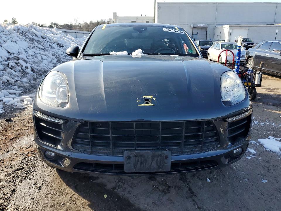 Photo 5 from auction – 2018 PORSCHE MACAN with VIN WP1AA2A52JLB09713