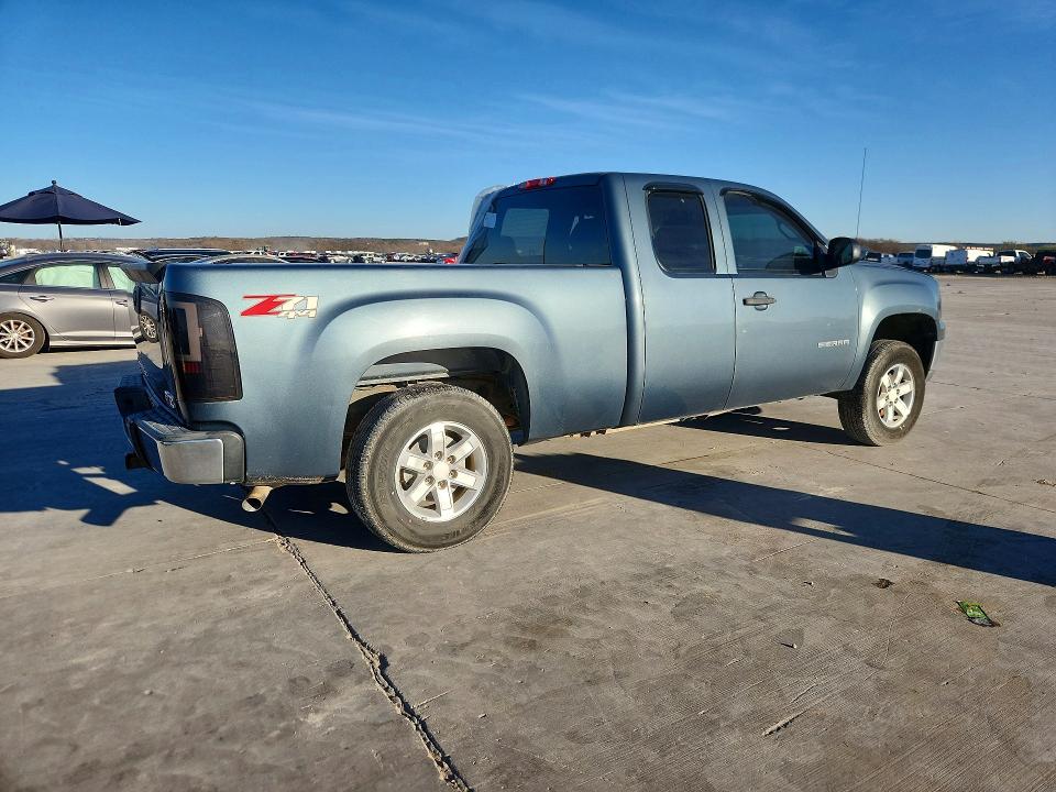 Photo 3 from auction – 2011 GMC SIERRA with VIN 1GTR2VE36BZ419888