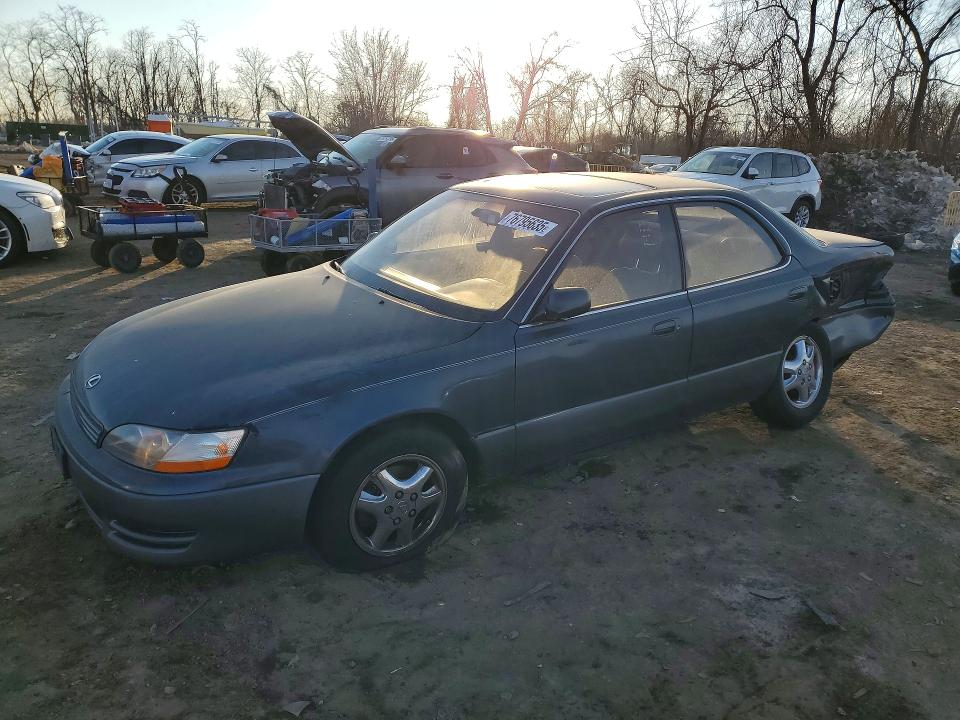 LEXUS ES 1995 с VIN JT8GK13T2S0084070 - Фото с аукциона