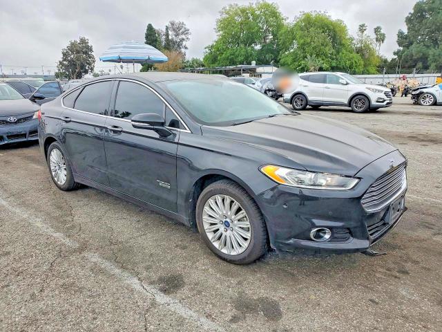 Photo 4 from auction – 2014 FORD FUSION TIT with VIN 3FA6P0SU8ER212180