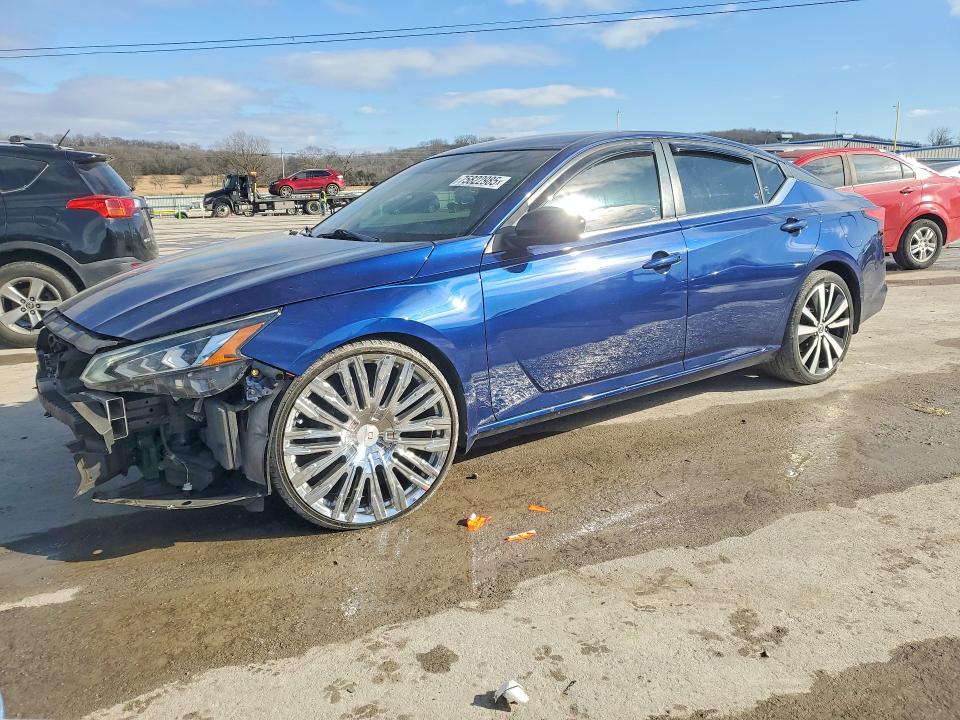 NISSAN ALTIMA SR 2020 with VIN 1N4BL4CV5LC241575 - Photo from auction