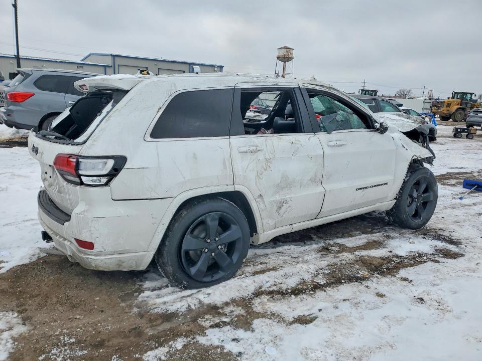 Photo 3 from auction – 2015 JEEP GRAND CHEROKEE with VIN 1C4RJFAG5FC854380