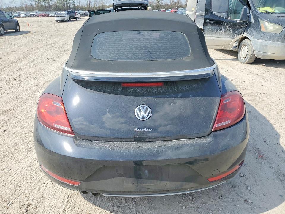 Photo 6 from auction – 2018 VOLKSWAGEN BEETLE with VIN 3VW5DAAT8JM515820