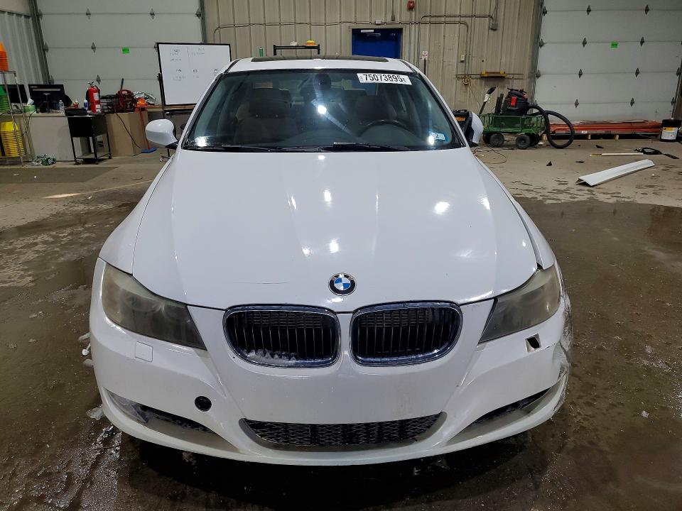 Photo 5 from auction – 2011 BMW 328 with VIN WBAPK5C5XBF127316
